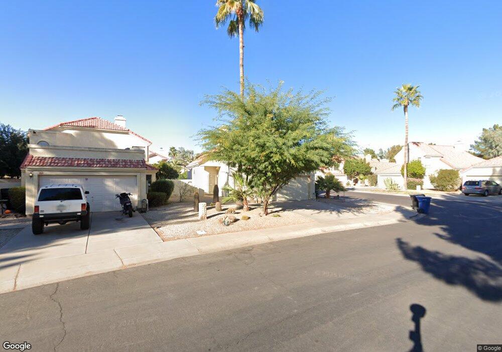 542 N Granite St, Gilbert, AZ 85234 - photo 1