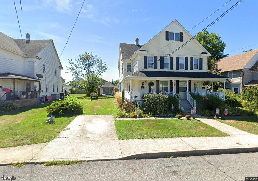 707 W Grove St unit 709, Taylor, PA 18517 - photo 1