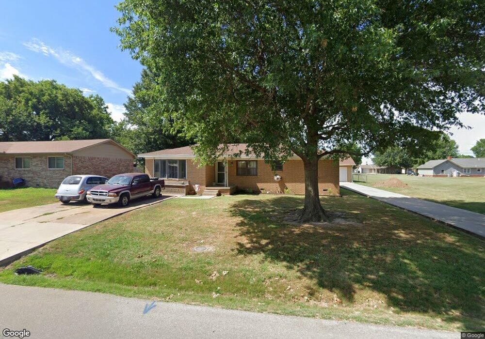 722 W 4th St, Skiatook, OK 74070 - photo 1