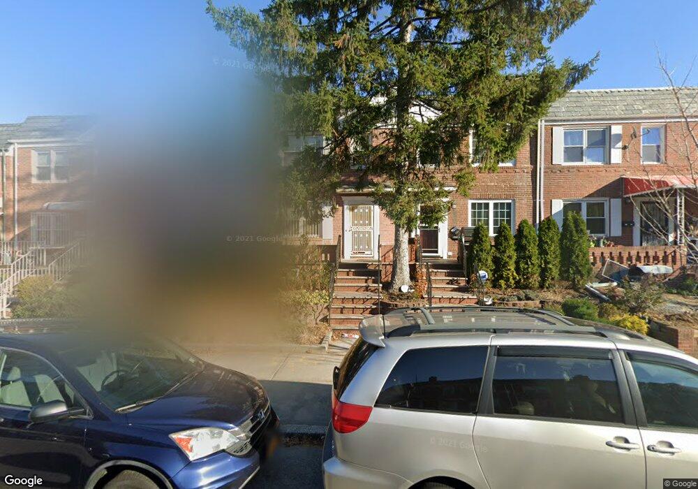 6923 175th St, Fresh Meadows, NY 11365 - photo 1