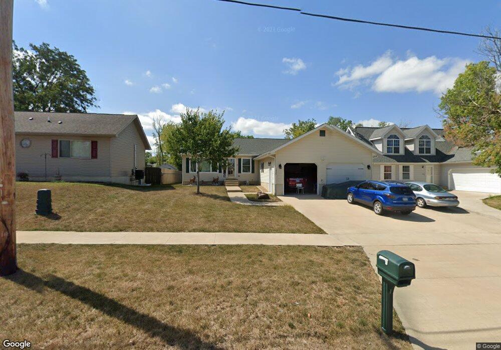 1936 18th St SW, Cedar Rapids, IA 52404 - photo 1