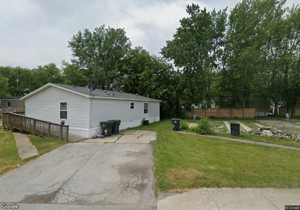 904 Victoria Cir unit 904, Lynwood, IL 60411 - photo 1