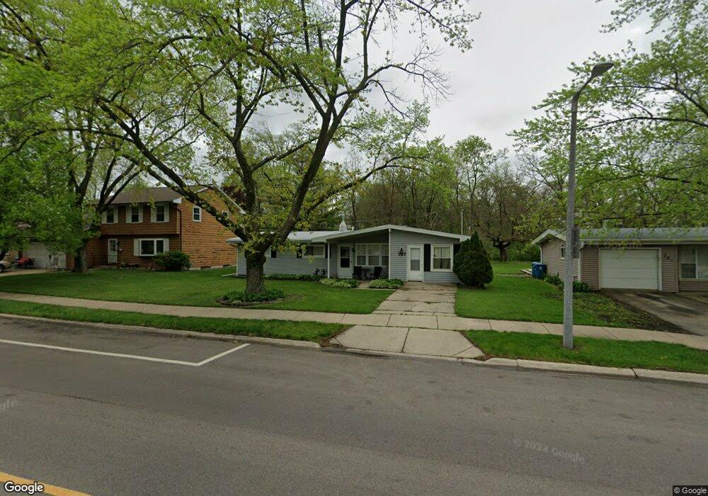 787 N Elmwood Dr, Aurora, IL 60506 - photo 1
