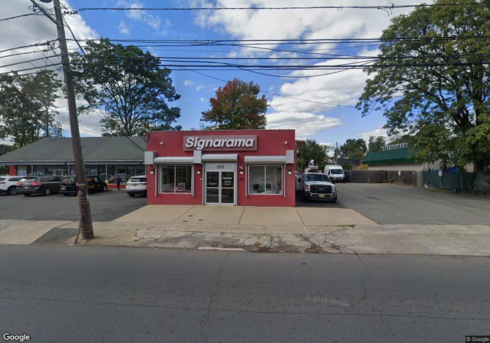 1312 W 7th St, Piscataway, NJ 08854 - photo 1