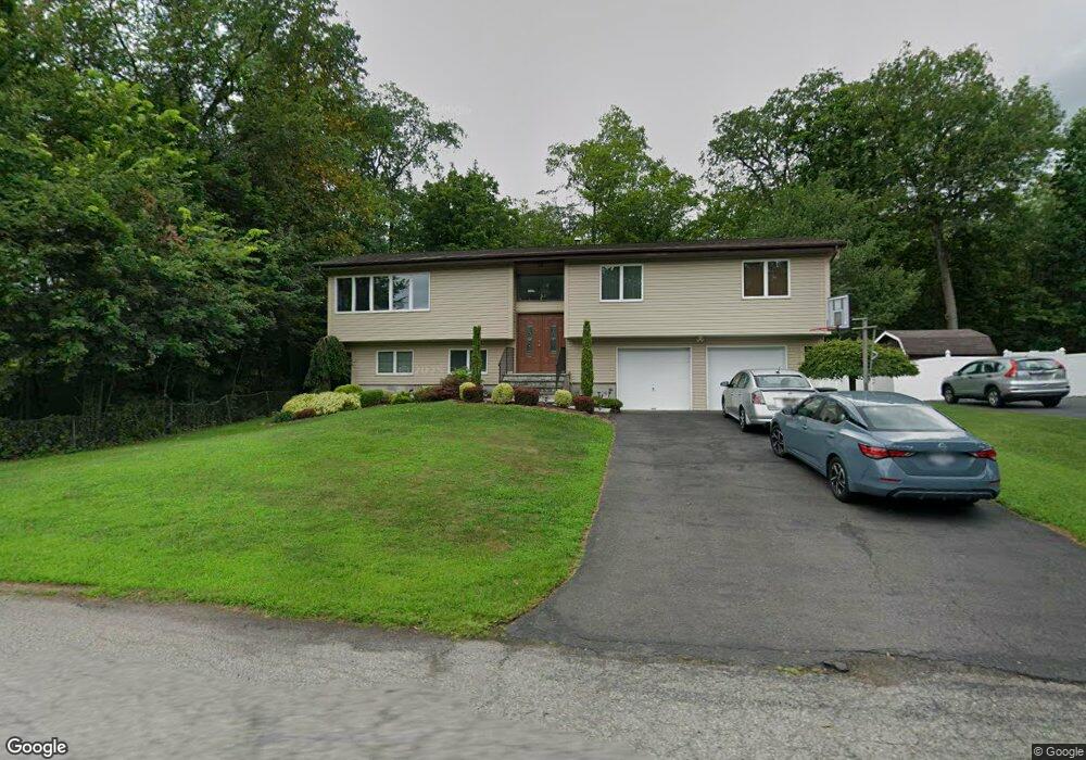 12 Whispering Ct, Bardonia, NY 10954 - photo 1