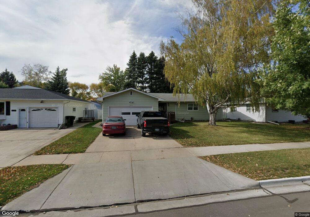 1810 Drees Dr, Grand Forks, ND 58201 - photo 1