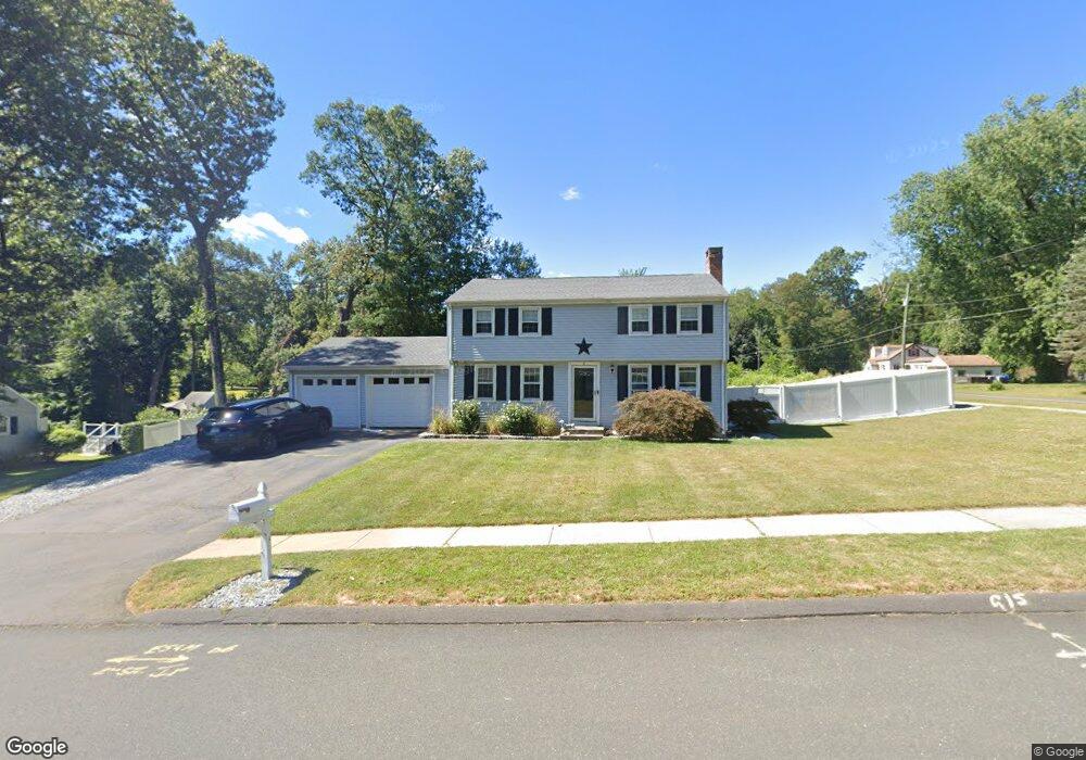 2 Hoover Ln, Enfield, CT 06082 - photo 1