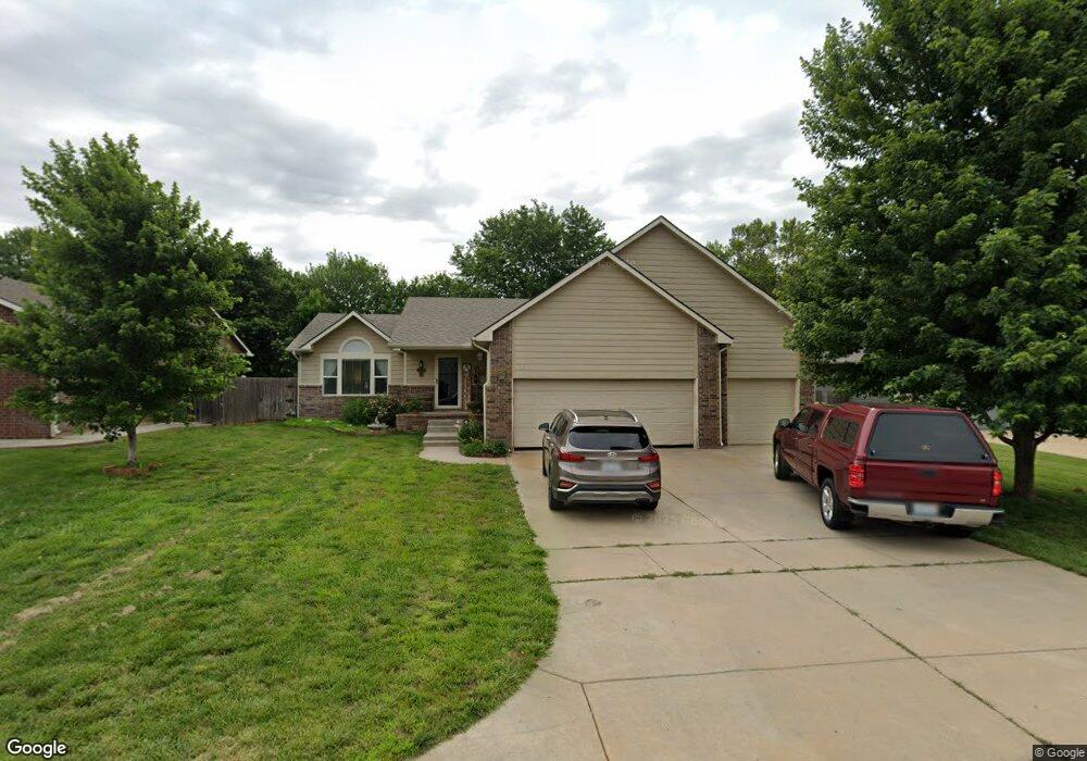 1712 N Wedgewood Ct, Mulvane, KS 67110 - photo 1
