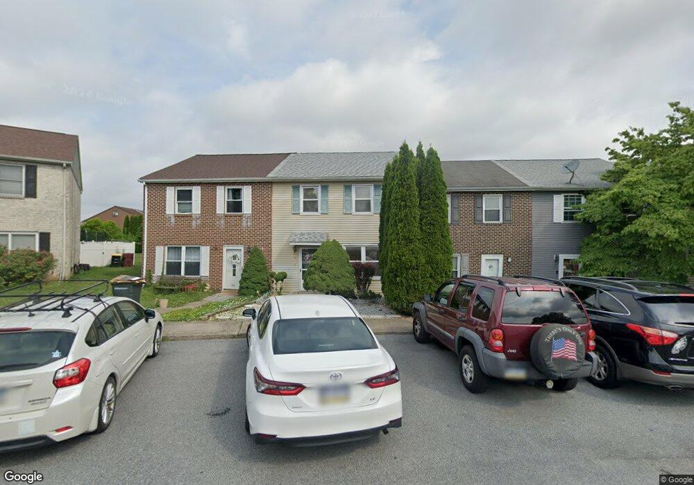 37 Eisenhower Cir, Whitehall, PA 18052 - photo 1