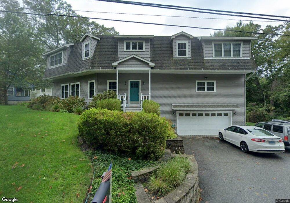 29 Chapman Ln, Gales Ferry, CT 06335 - photo 1