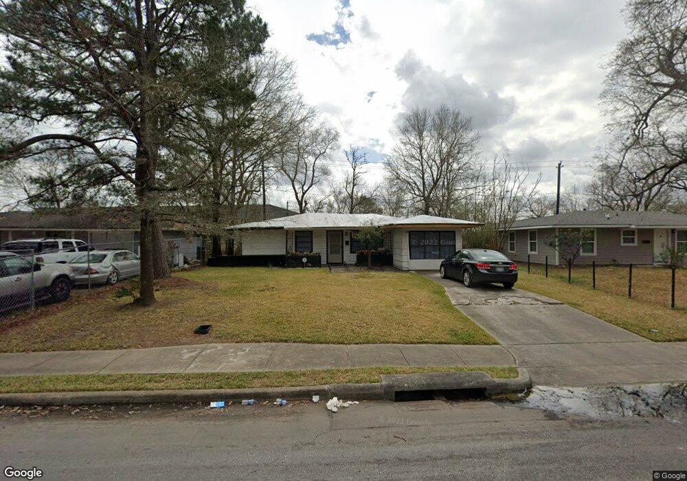 6419 Beekman Rd, Houston, TX 77021 - photo 1