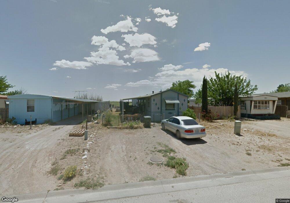 213 Carlgo St, Carlsbad, NM 88220 - photo 1