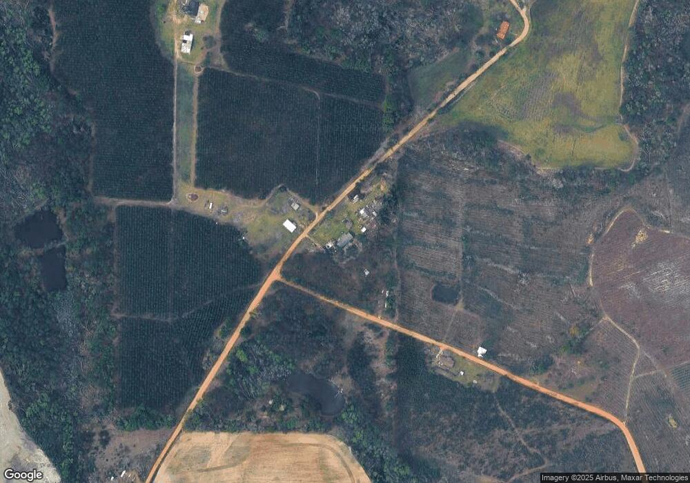 239 Robin Rd, Alma, GA 31510 - photo 1