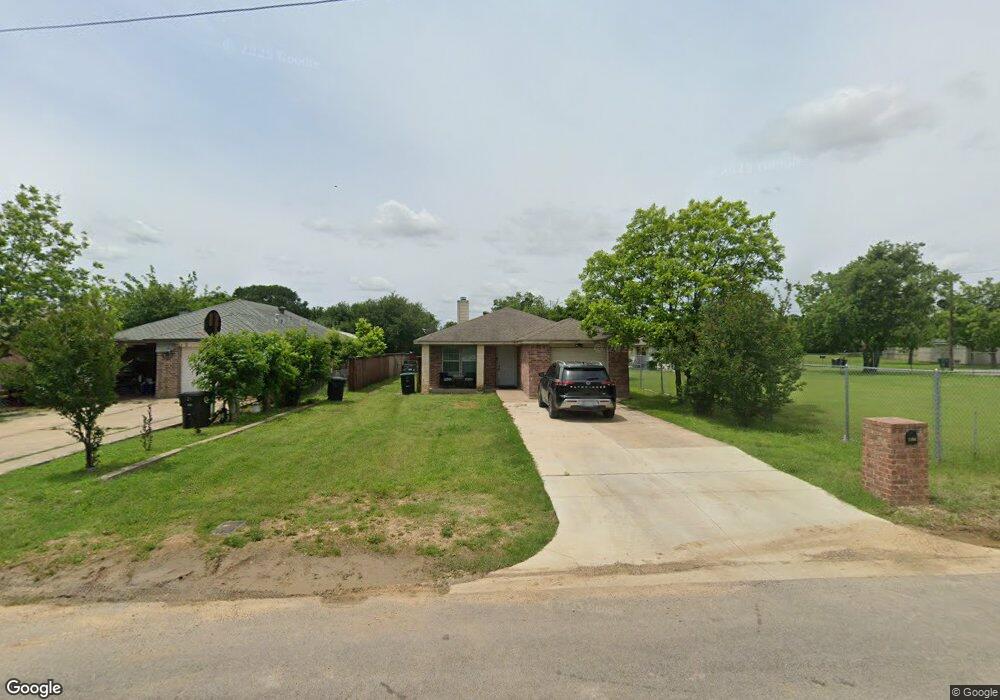 1209 Wendell Ave, Cleburne, TX 76031 - photo 1