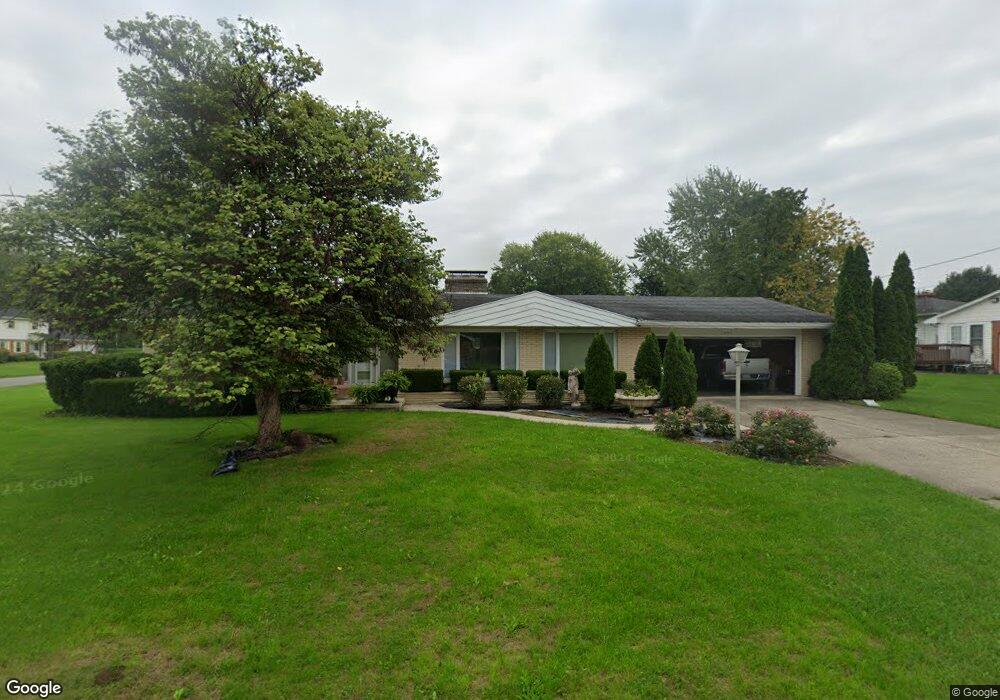 806 Loretta Place, Lima, OH 45805 - photo 1