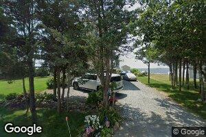 4 Balsam St, Fairhaven, MA 02719