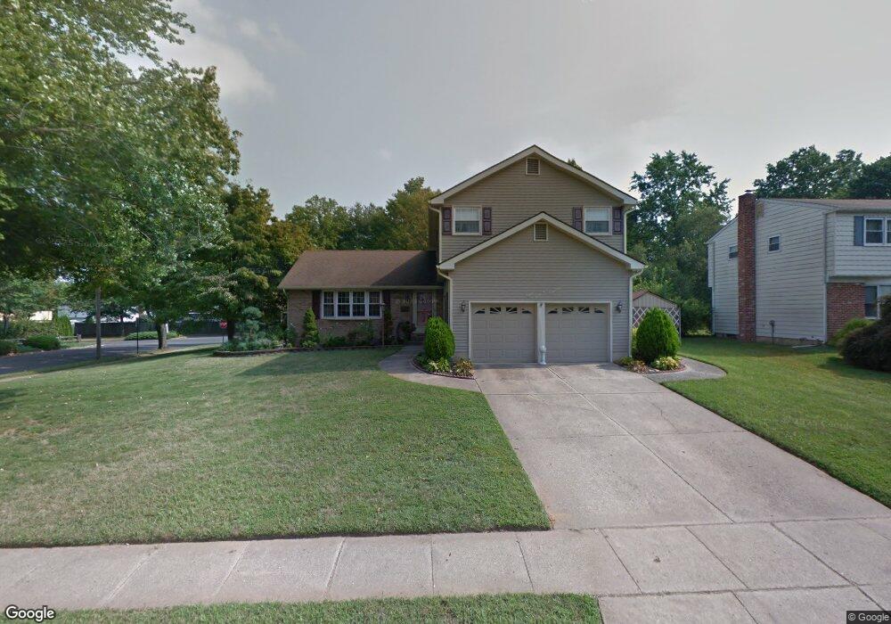 916 Lafayette Dr, Mount Laurel, NJ 08054 - photo 1