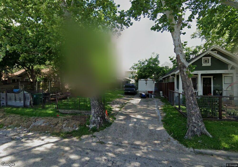 843 Aurora St, Houston, TX 77009 - photo 1