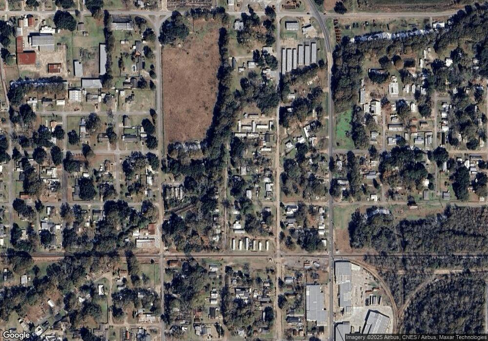 930 N 3rd St, Eunice, LA 70535 - photo 1