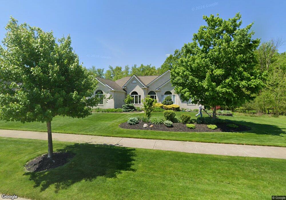 9642 Amberwood Ct, Broadview Heights, OH 44147 - photo 1