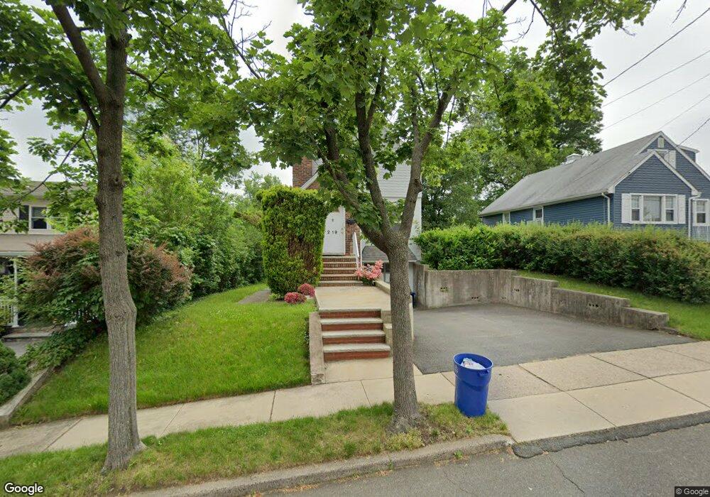 2-19 29th St unit 1X, Fair Lawn, NJ 07410 - photo 1