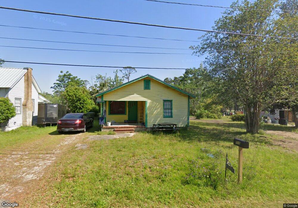 715 Peachtree St E, Douglas, GA 31533 - photo 1