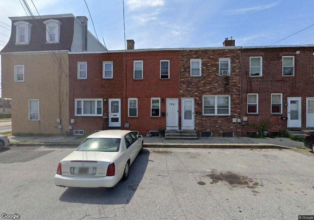 704 Clark St, New Castle, DE 19720 - photo 1