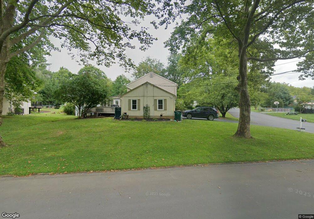 201 Blenheim Dr, Easton, PA 18045 - photo 1