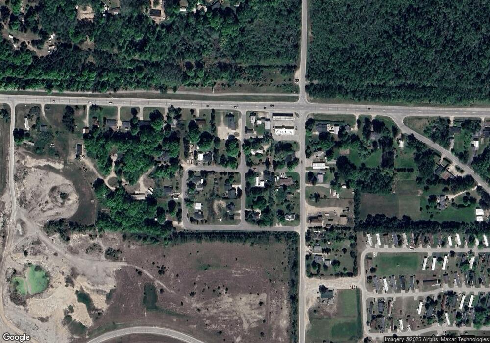 76 Charlevoix Rd, Charlevoix, MI 49720 - photo 1