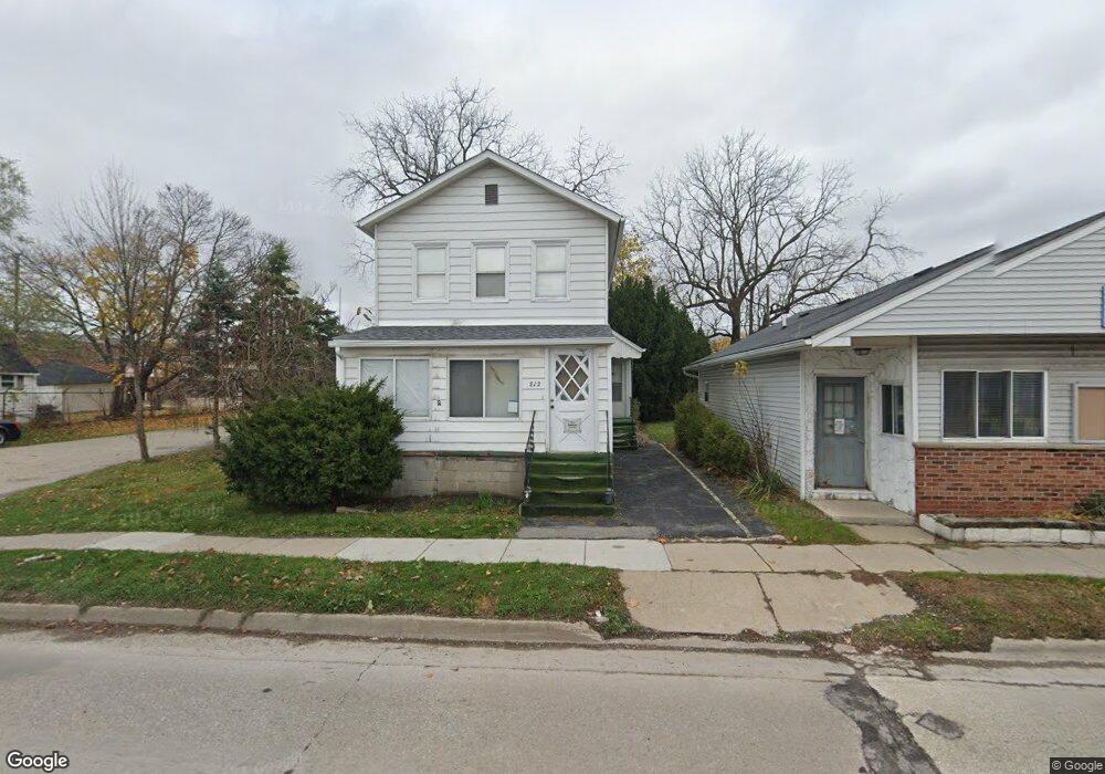 812 10th St, Port Huron, MI 48060 - photo 1