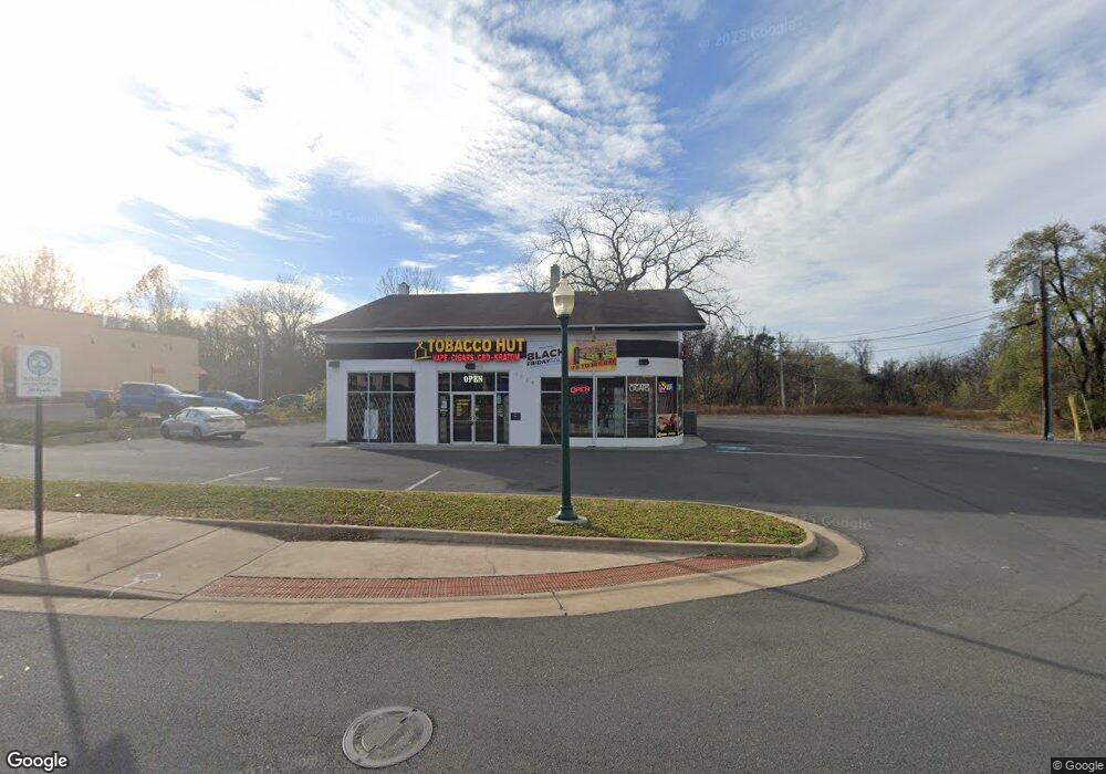 1724 N Shenandoah Ave, Front Royal, VA 22630 - photo 1