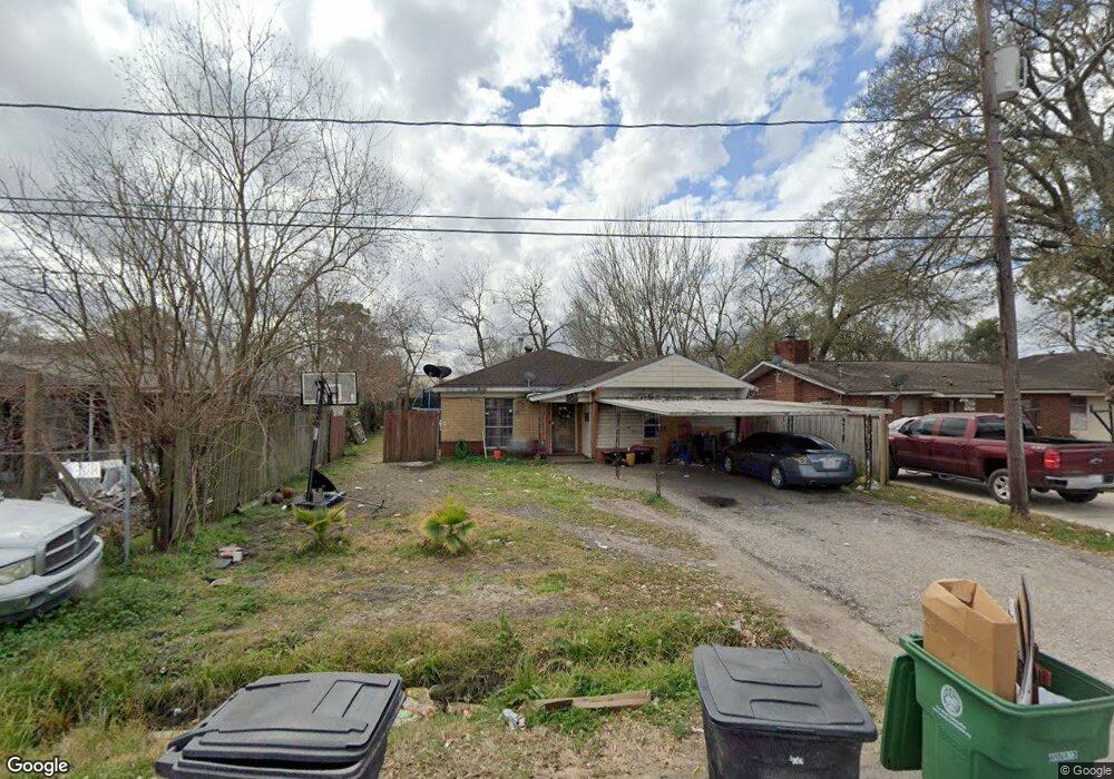 6322 Sloan St, Houston, TX 77087 - photo 1