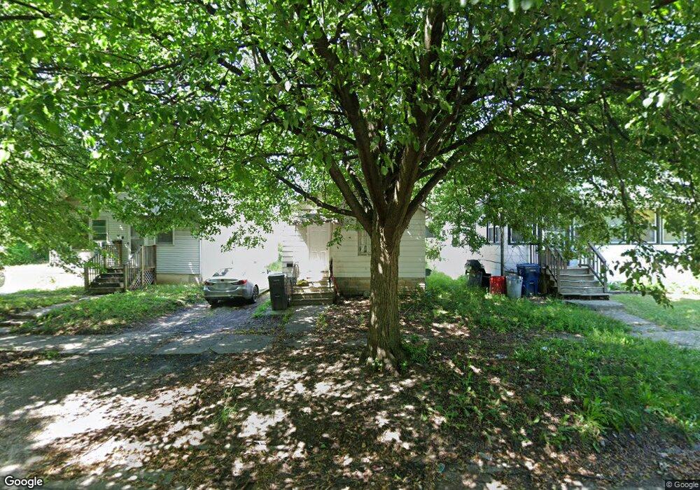 914 Ossington Ave, Flint, MI 48507 - photo 1