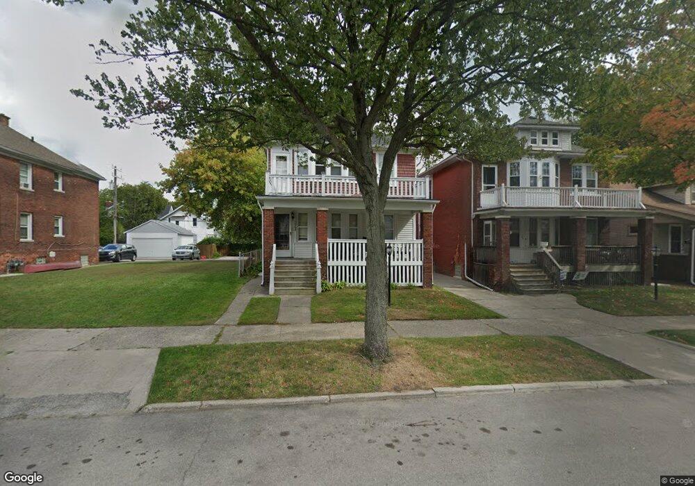 1070 Wayburn St unit 1072, Grosse Pointe, MI 48230 - photo 1