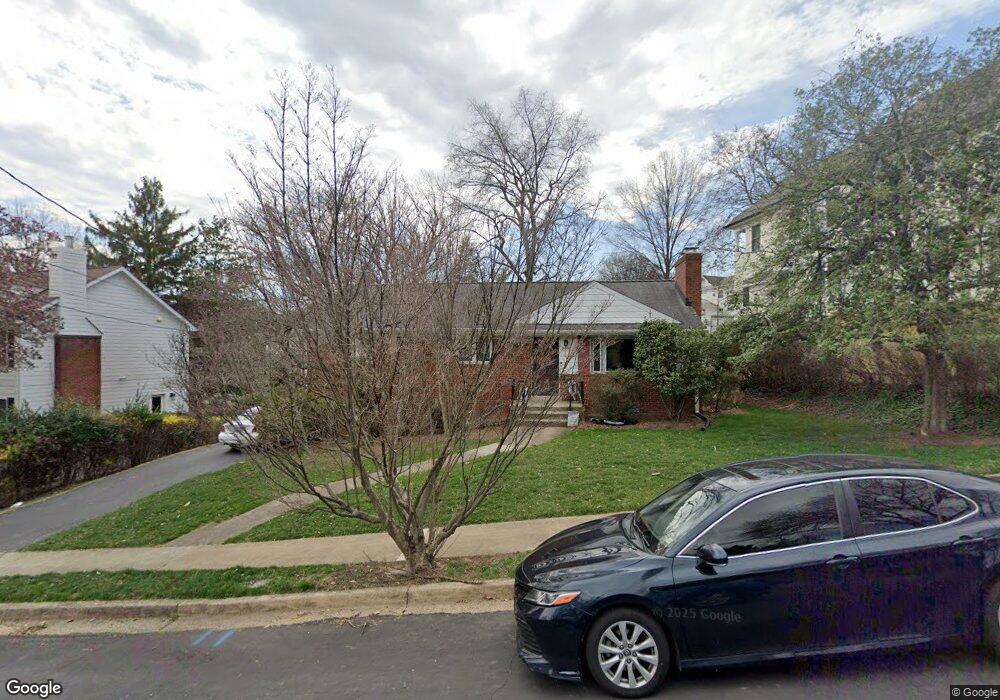 5616 34th St N, Arlington, VA 22207 - photo 1