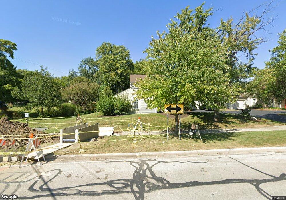 1091 Oswego Rd, Naperville, IL 60540 - photo 1