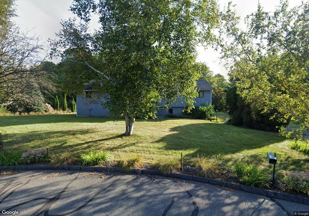 10 Barry Cir, Amherst, MA 01002 - photo 1