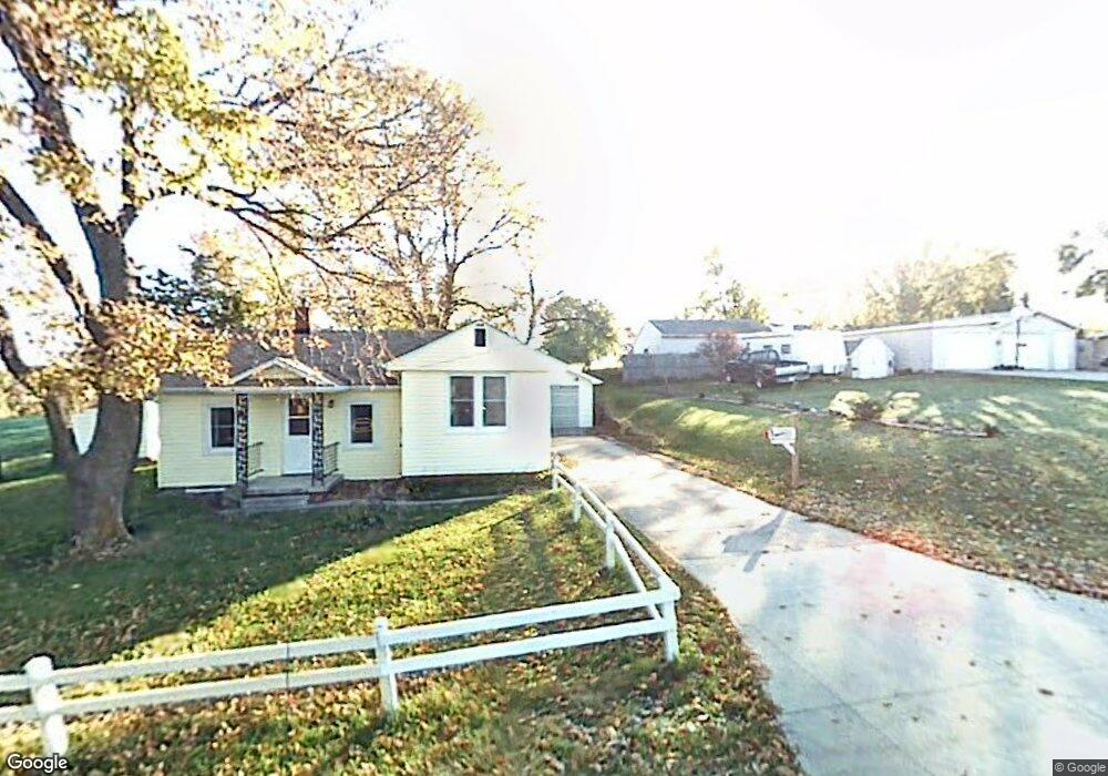 924 W 3rd St N, Newton, IA 50208 - photo 1