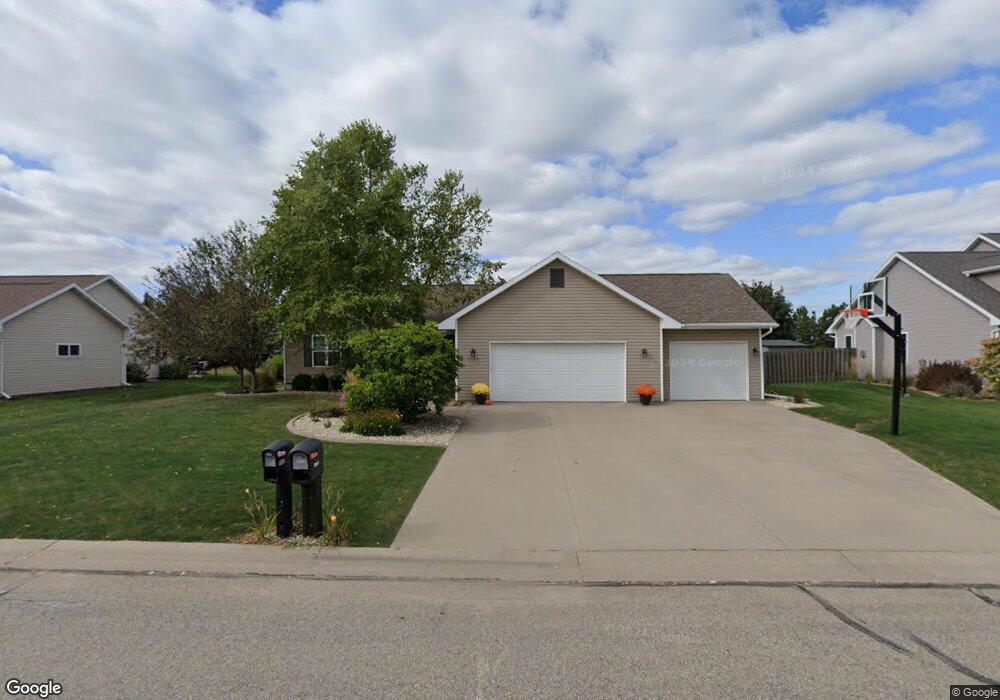 N9143 Jonsch Dr, Appleton, WI 54915 - photo 1