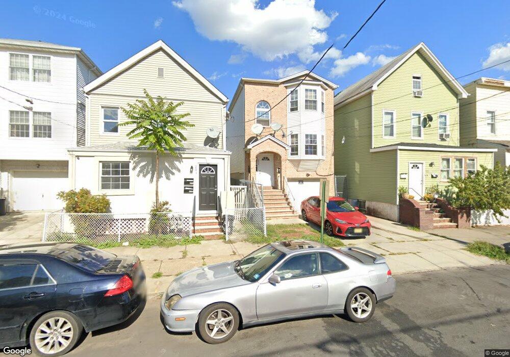 Sold $790,000 • Co-Listing Agent