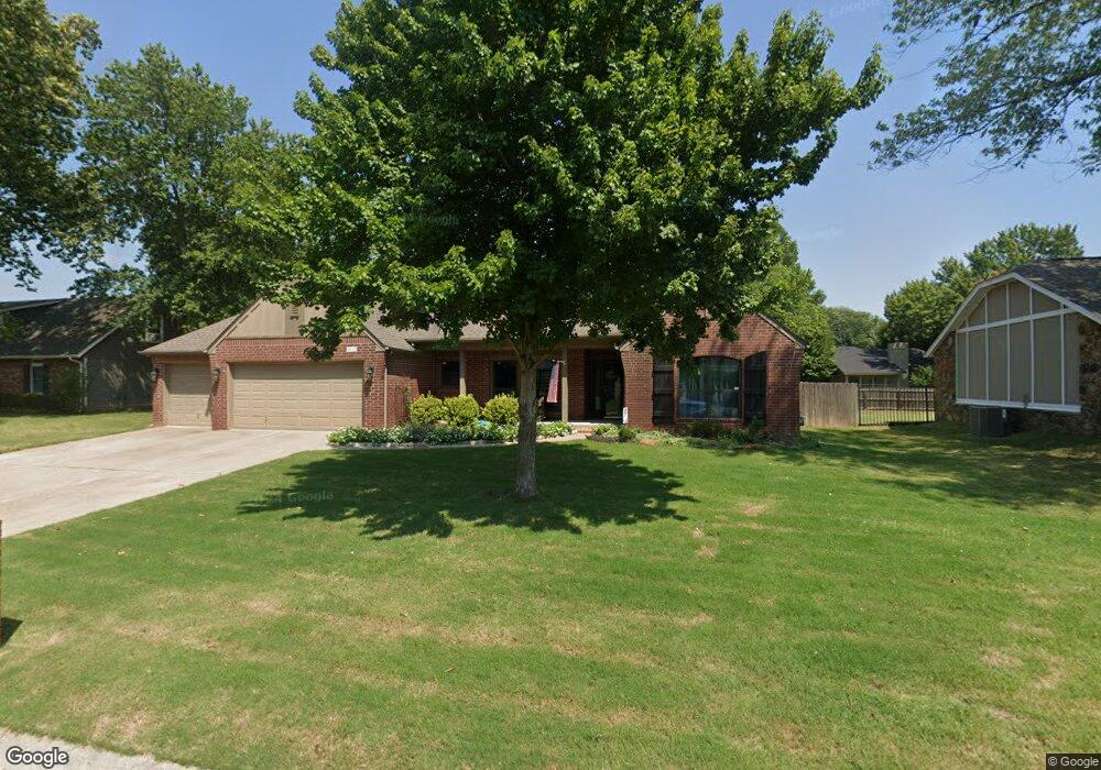 8613 Doewood Cir, Broken Arrow, OK 74011 - photo 1
