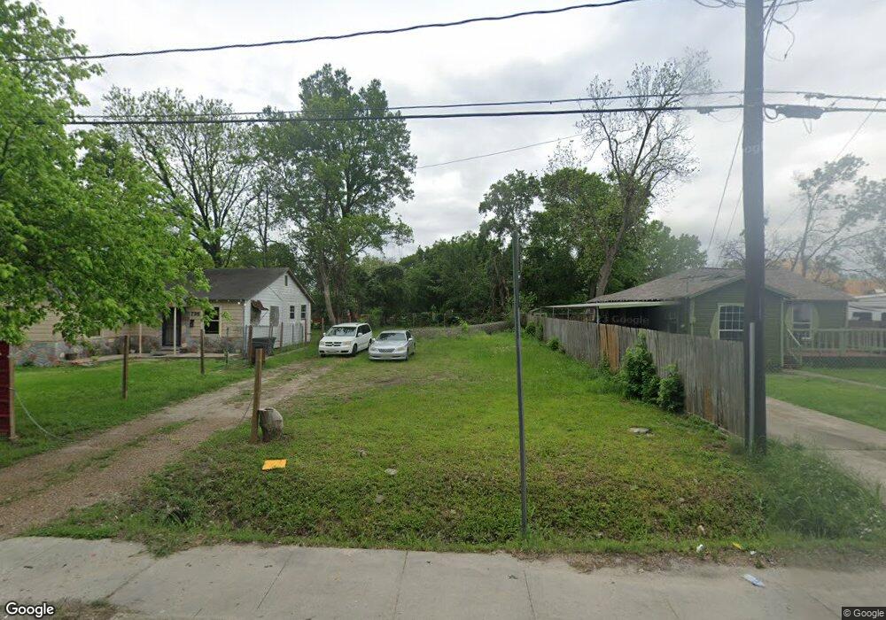 737 Granville Dr, Houston, TX 77091 - photo 1