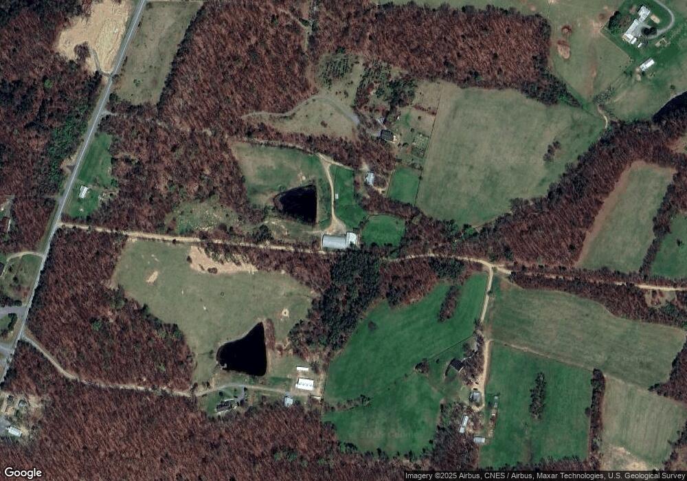 1200 N Timber Ridge Rd, Cross Junction, VA 22625 - photo 1