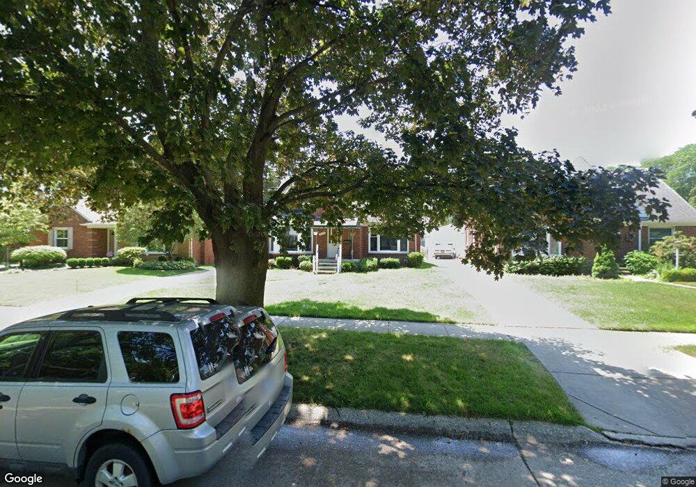 353 Ridgemont Rd, Grosse Pointe Farms, MI 48236 - photo 1