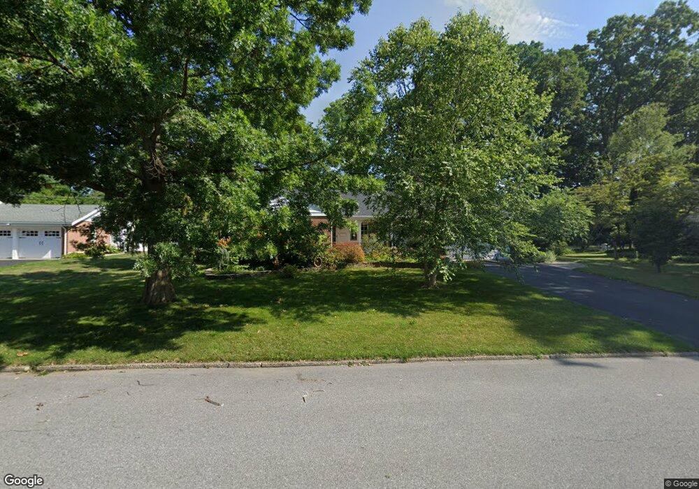 295 Flagstone Dr, Bethlehem, PA 18017 - photo 1