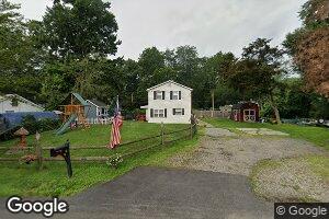 25 Rodgers Ln, Yorktown Heights, NY 10598