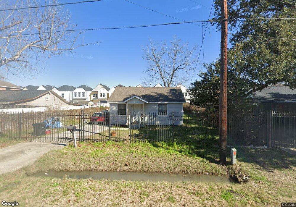 8408 Helmers St, Houston, TX 77022 - photo 1
