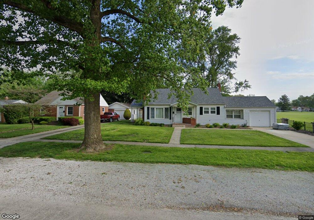 2804 Walnut Ave, Mattoon, IL 61938 - photo 1