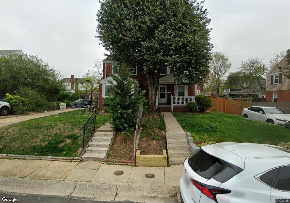 5925 Williamsburg Rd, Alexandria, VA 22303 - photo 1