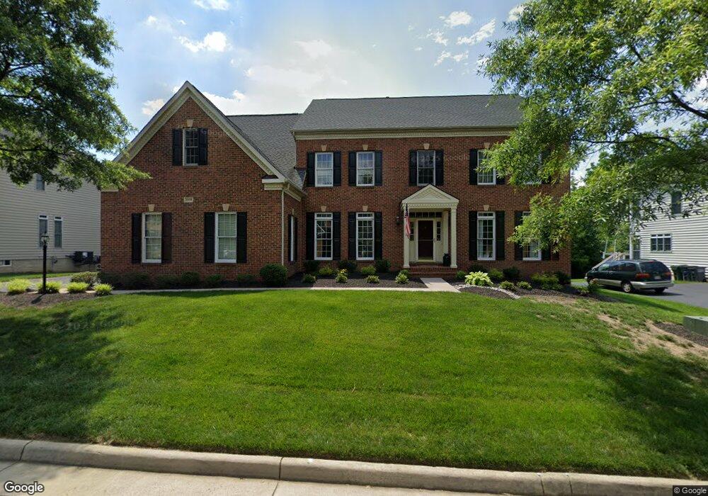 43439 Mountcastle Dr, Chantilly, VA 20152 - photo 1